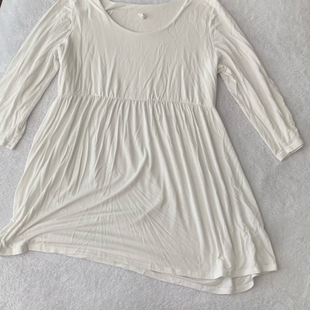 Maternity shirt with quarter sleeves